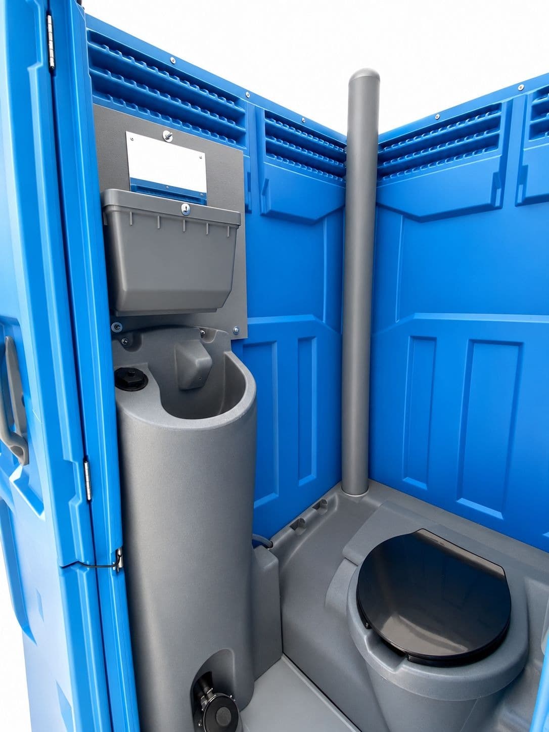 Interior — lavamanos y flush de pedal